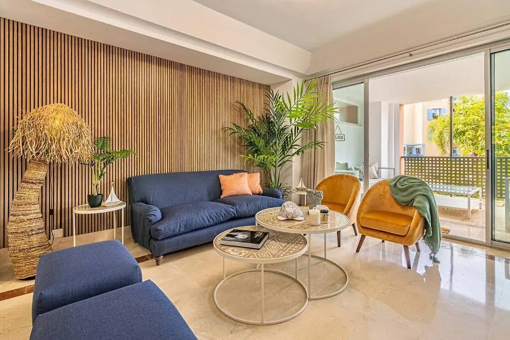 Apartament Stunning Tropical Oasis 3Br, Pool And Water Views Sotogrande 0*,  Hiszpania