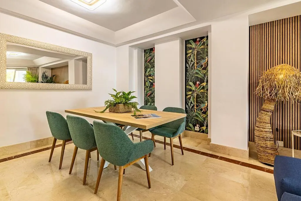 Apartament Stunning Tropical Oasis 3Br, Pool And Water Views Sotogrande Hiszpania