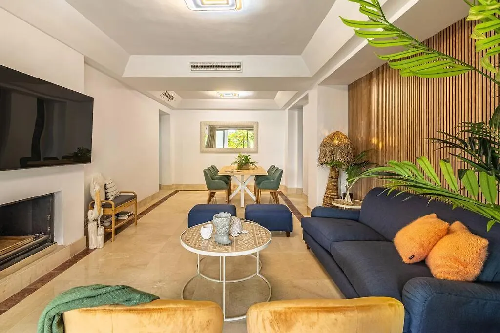 Apartament Stunning Tropical Oasis 3Br, Pool And Water Views Sotogrande