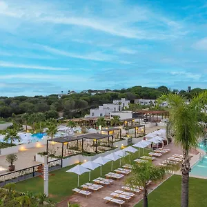 So Hotel